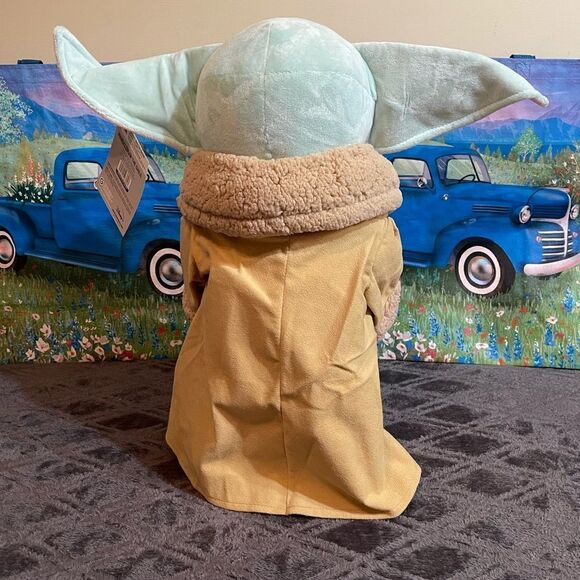 Disney The Child Halloween Greeter plush NWT - Picture 6 of 12